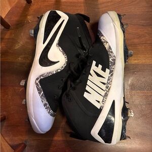 NIKE Force Air Trout 4 Pro Black Mens Size 10.5 Metal Cleats. Baseball/Softball